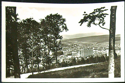 Pohlednice - Okres Zlín - Zlín - CP - Město za stromy v pozadí