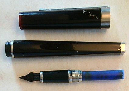 Psací potřeby - Plnící pero - Kopie pera Montblanc Franz Kafka 04681/16500 - KOPIE !!! - Obrázek 5