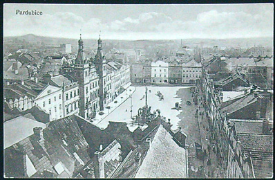 Pohlednice - Okres Pardubice - Pardubice - Pohled na náměstí