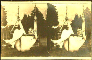 Akt a erotika – Foto Stereo - Na houpačce