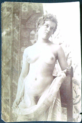 Pohlednice – Akt a erotika – Akt Foto – ČB – Odhalená (Foto na tenkém papíru)