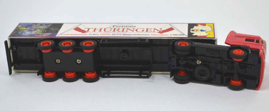 Herpa Kamiony Vlajky - Thüringen - červená kabina - Obrázek 3