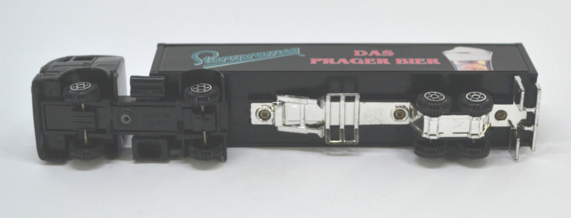 Herpa Kamiony Pivovary - PREGER BIER Staropramen - černý - Obrázek 3